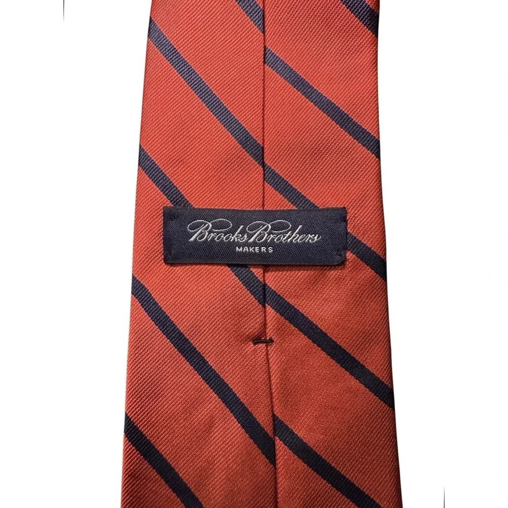 Brooks Brothers Makers Pure Silk Tie Striped Red And Blue Made in USA